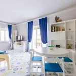 Seaview Short Lets Appartamento